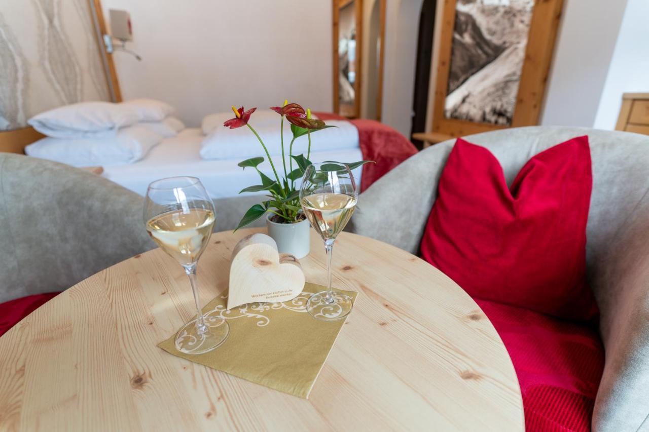 Hotel Neuhintertux Eksteriør bilde